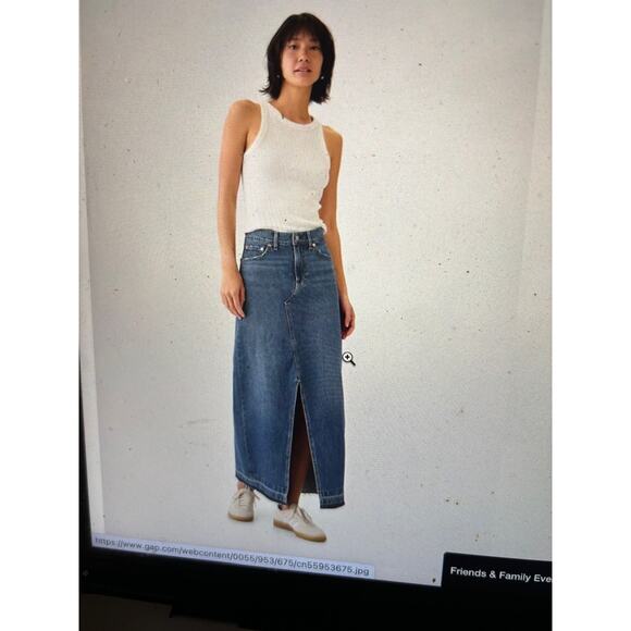 Gap Long denim skirt raw hem front split size 10 NWT - Picture 10 of 10